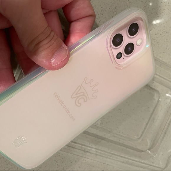 NIB Velvet Caviar White Opal iPhone 12/ 12Pro Case - Picture 13 of 15